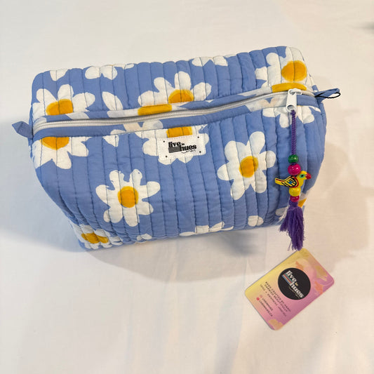 Daisy Pouch