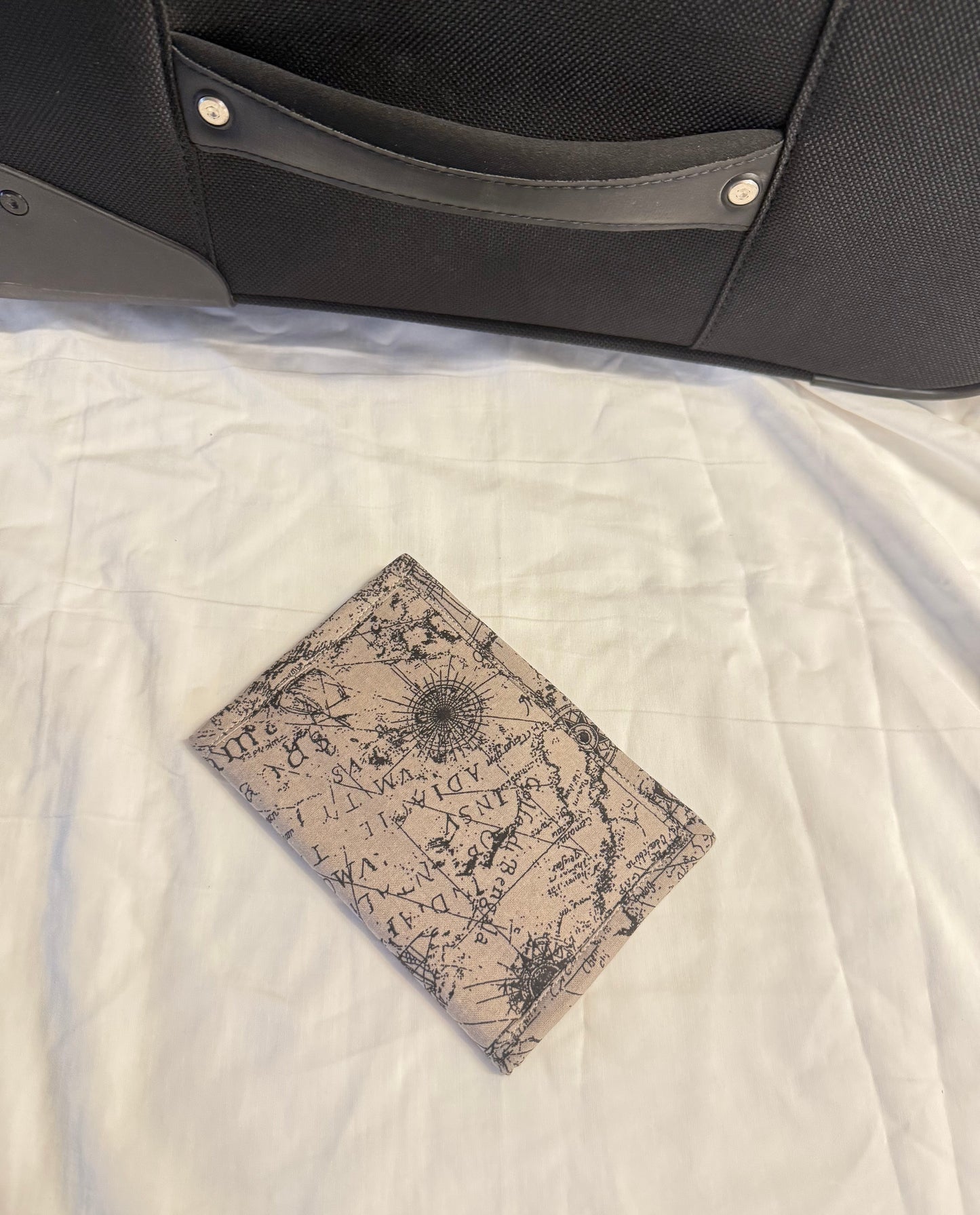 Atlas Passport Wallet